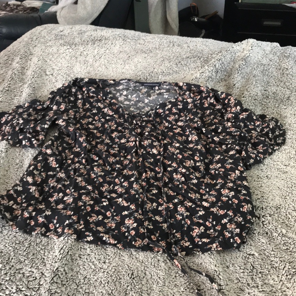 American eagle floral shirt